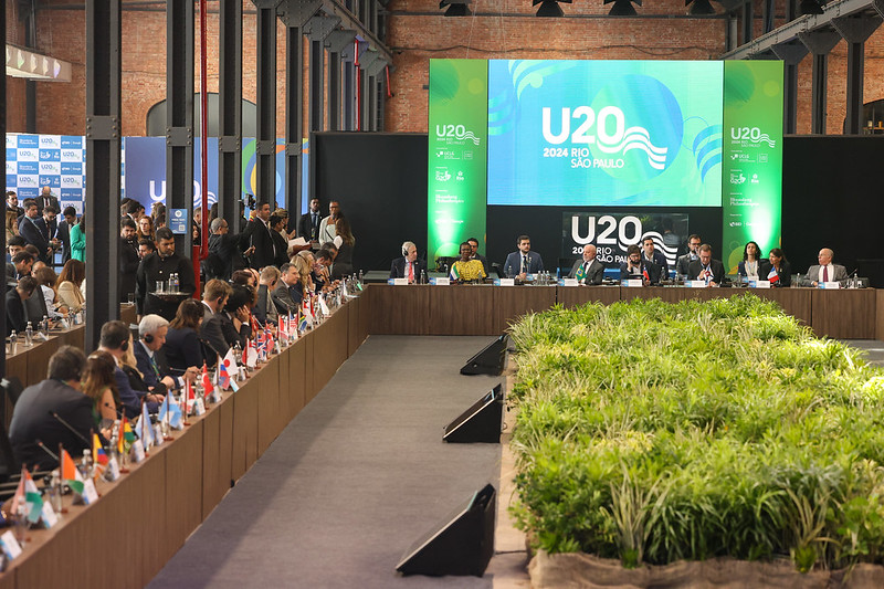 Rio de Janeiro (RJ), 17/11/2024 – Mesa do fórum de prefeitos do G20 (Urban 20), na zona portuária da capital fluminense. Foto: Tomaz Silva/Agência Brasil