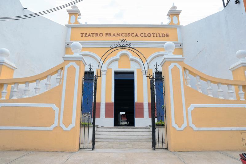 Teatro Francisca Clotilde, de Aracati, restaurado.