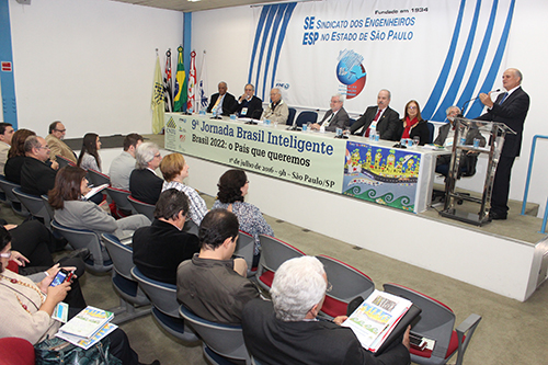 Murilo Pinheiro abre a 9ª Jornada Brasil Inteligente. Foto: Beatriz Arruda