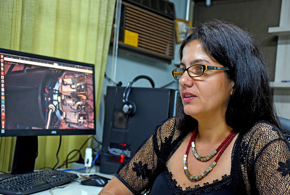 Professora Flávia Sobreira, do IFGW