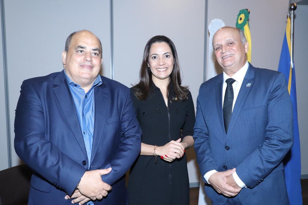 Tião Fonseca, Mailza Gomes e Murilo Pinheiro durante evento em Brasília.