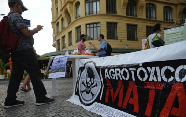 Protesto contra liberação de agrotóxicos - Rede Brasil Atual