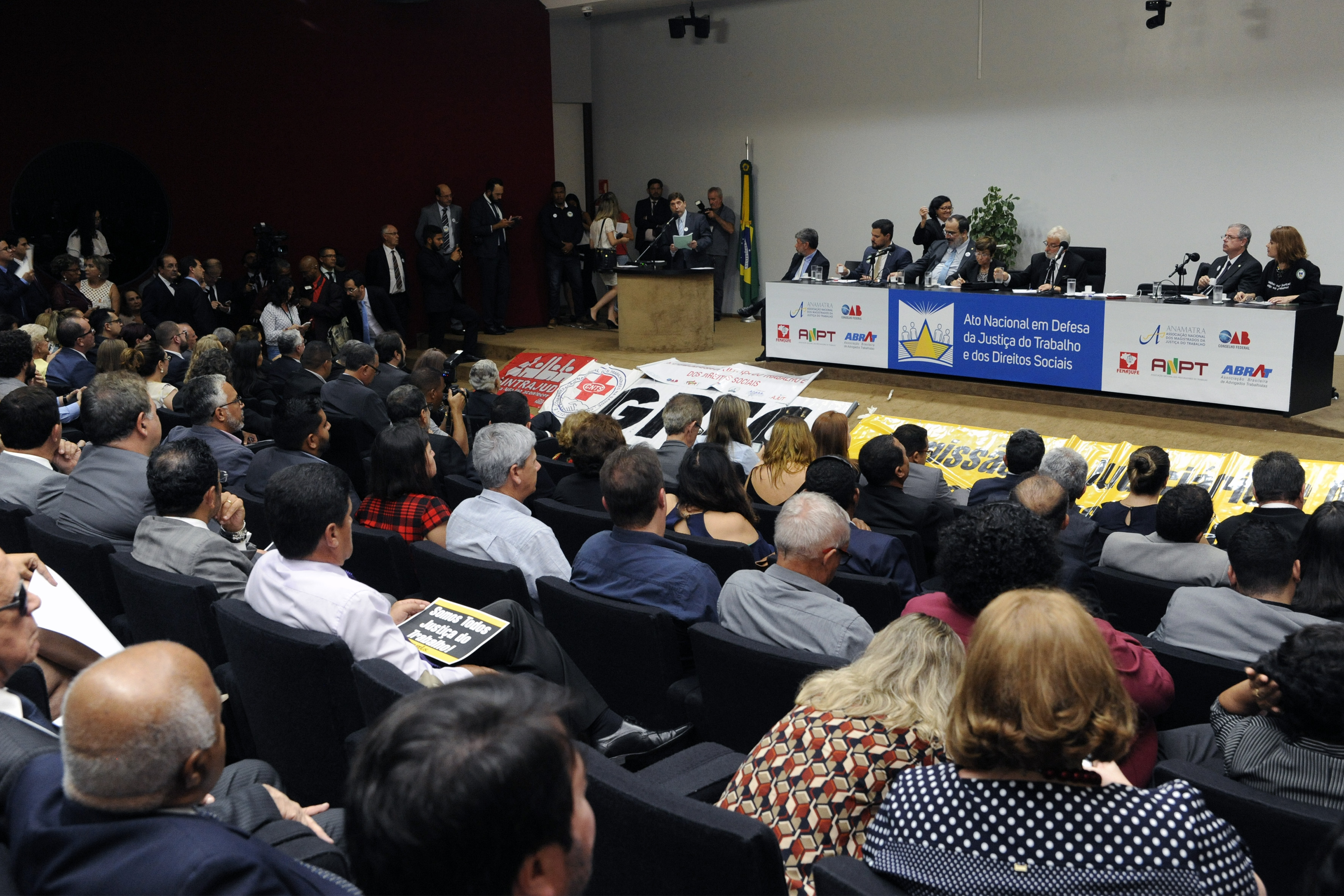 Entidades criticam fala de Bolsonaro sobre fim da Justiça do Trabalho. Foto: Luis Macedo/Câmara dos Deputados