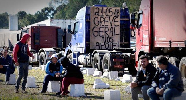 Caminhoneiros durane a paralisação em 2018