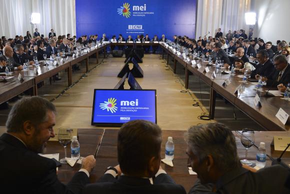 Michel Temer se reuniu com mais de 100 empresários durante duas horas na sede da Confederação Nacional da Indústria. Foto: Antonio Cruz/Agência Brasil 