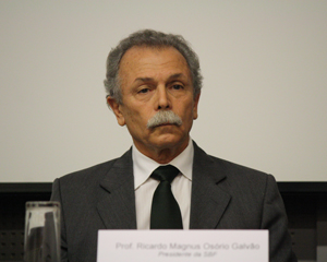 Diretor do INPE, Ricardo Galvão, exonerado