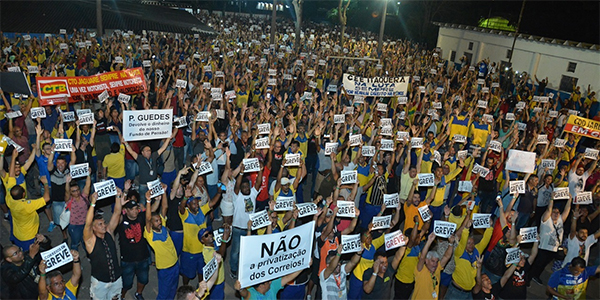 Assembleia aprova greve dos Correios. Foto: Sintect