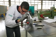 No Brasil, segundo o Senai, a formação técnica chega a 6% dos jovens de 16 a 24 anos - Foto: Agência Fiep