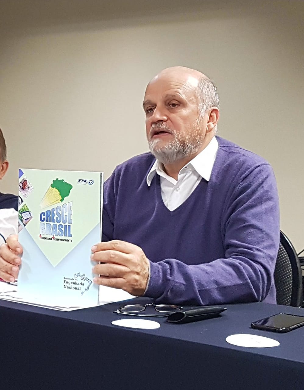 Murilo apresenta Cresce Brasil a candidatos(as)