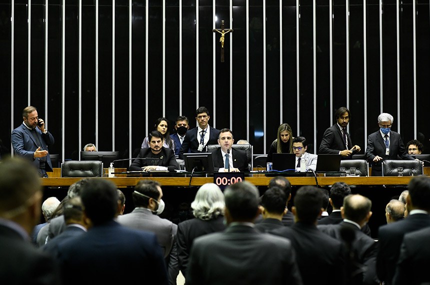 Sessão do Senado para votar LDO